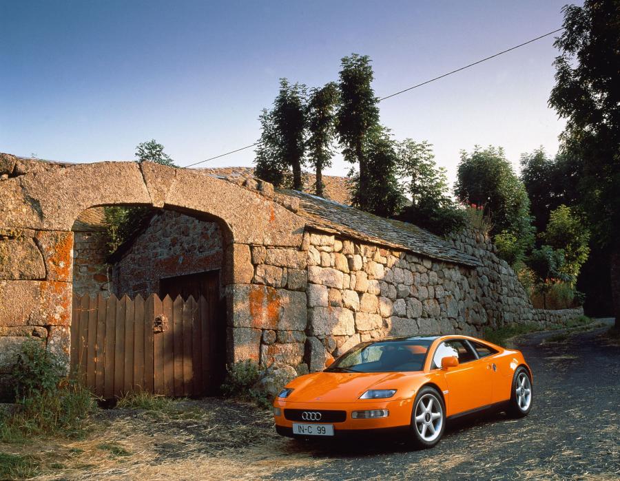  Audi Quattro Spyder Concept 1991 года  (фото 6 из 13)